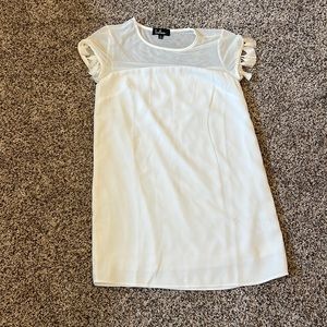 White lulu‘s size small dress